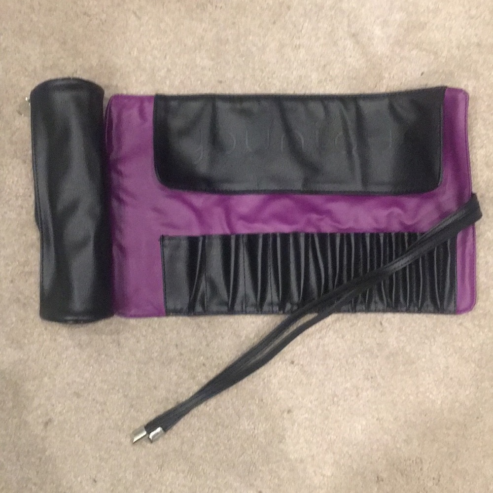 Younique Makeup Brush Roll